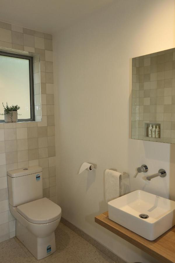 Seascape Accommodation Kaka Point Bagian luar foto